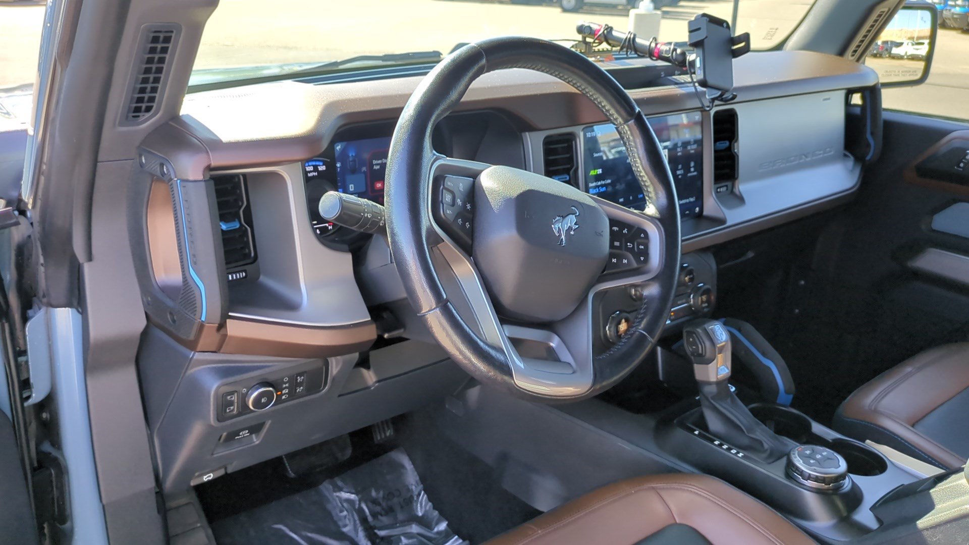 Used 2021 Ford Bronco Outer Banks AWD/4WD image 12