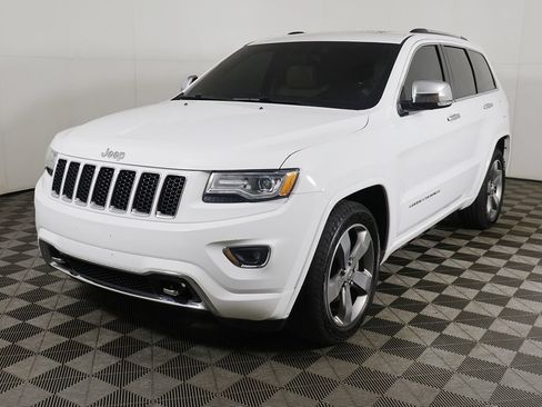 Used 2015 Jeep Grand Cherokee Overland AWD/4WD image 10