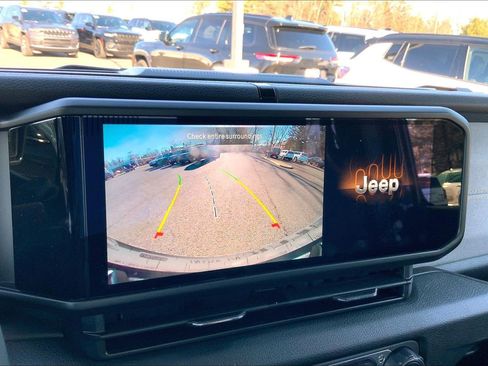 Certified 2025 Jeep Wrangler Willys image 26