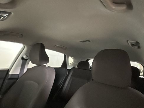 Used 2025 Hyundai Kona SEL FWD image 15