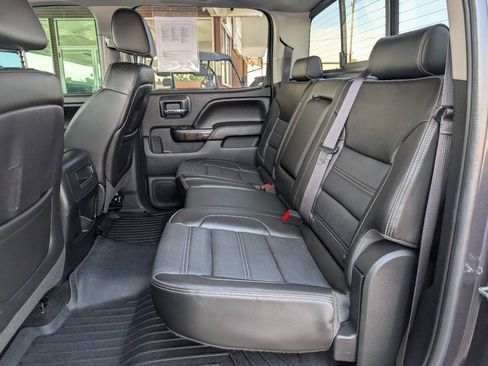 Used 2015 GMC Sierra 2500 Denali w/ Suspension Package, Off-Road AWD/4WD image 14