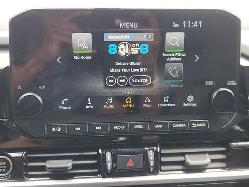 Used 2023 Nissan Pathfinder SL FWD image 16