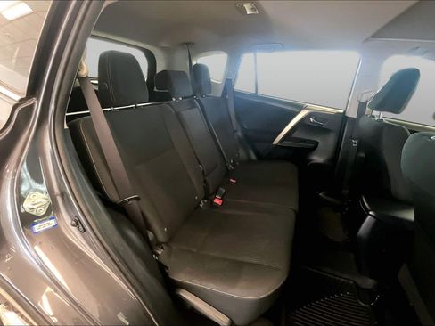 Used 2015 Toyota RAV4 XLE FWD image 19
