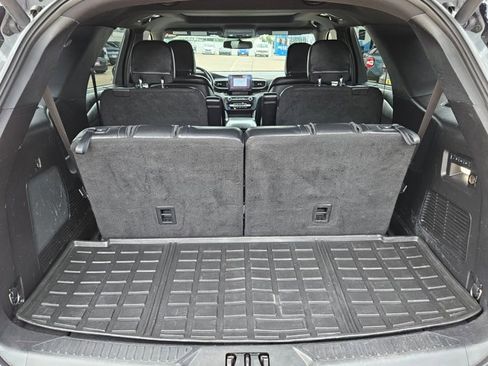 Used 2020 Ford Explorer Limited image 6