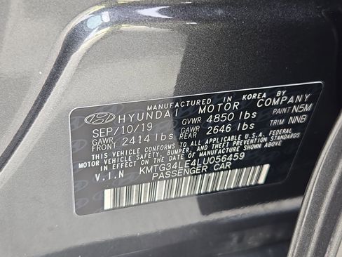 Used 2020 Genesis G70 3.3T w/ Prestige Package image 36