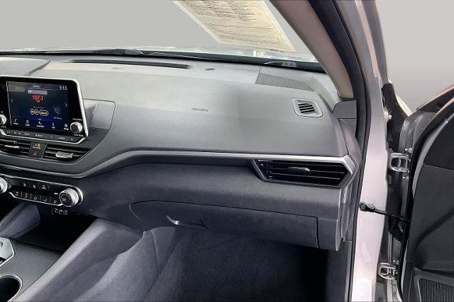 Certified 2022 Nissan Altima 2.5 SV FWD image 18