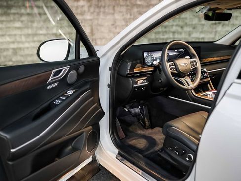 Used 2025 Genesis GV80 3.5T Advanced image 23