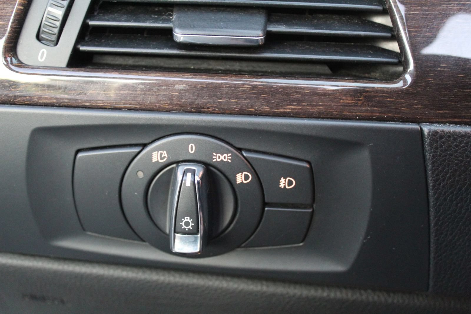 Used 2013 BMW 328i Convertible RWD image 28