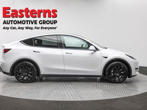 Used 2021 Tesla Model Y Long Range image 4