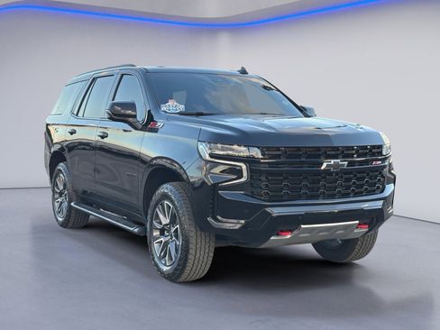 Used 2024 Chevrolet Tahoe Z71 w/ Luxury Package image 9