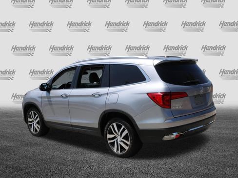 Used 2018 Honda Pilot Elite image 7