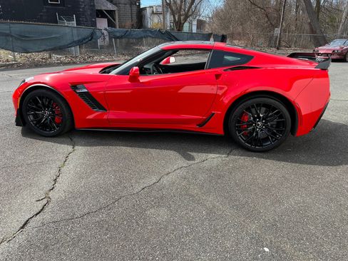 Used 2015 Chevrolet Corvette Z06 w/ 3LZ Preferred Equipment Group image 13