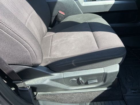 Used 2017 Ford F150 XLT w/ Equipment Group 302A Luxury image 39