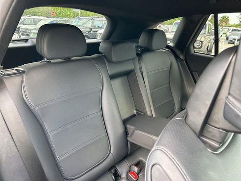 Used 2024 Mercedes-Benz GLC 300 4MATIC image 43