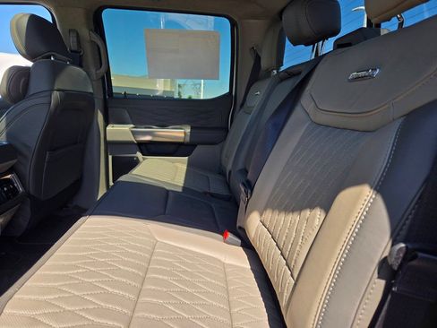 New 2026 Ford F250 Platinum w/ Platinum Plus Package AWD/4WD image 17