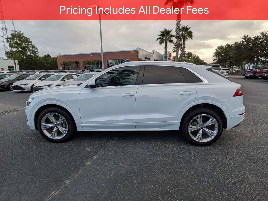 Used 2023 Audi Q8 Premium w/ Convenience Package AWD/4WD image 7