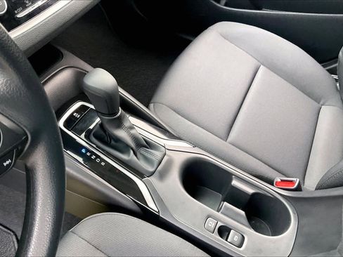 Used 2026 Toyota Corolla LE image 15