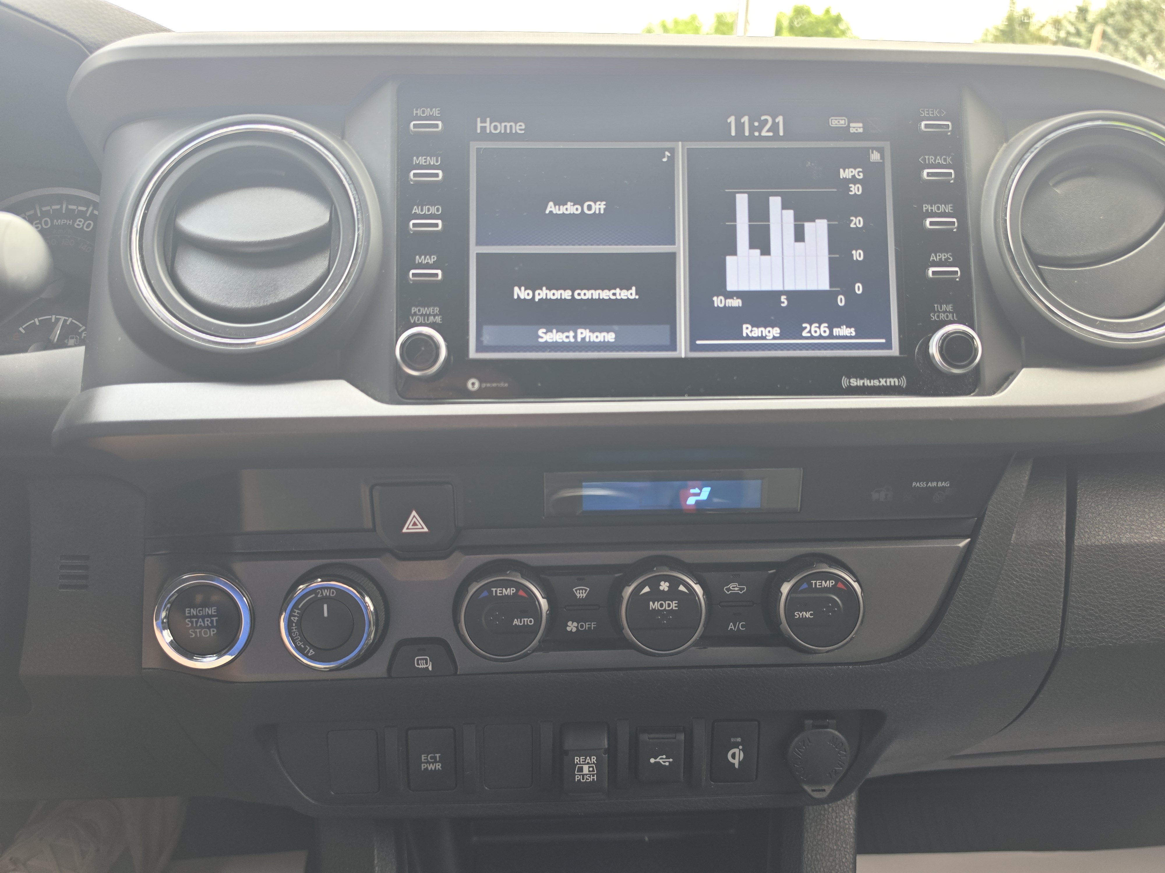 Used 2023 Toyota Tacoma TRD Off-Road AWD/4WD image 24