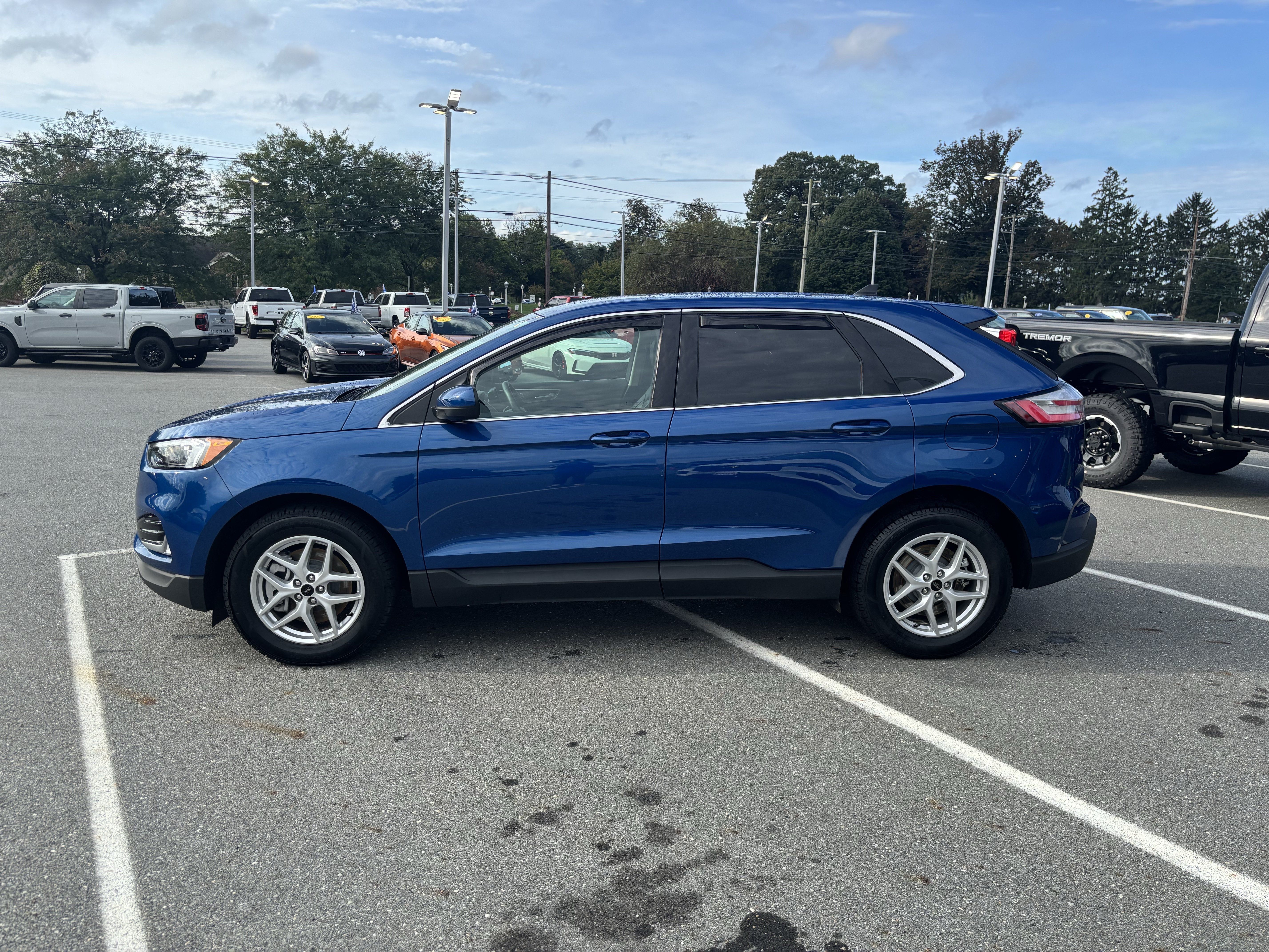 Certified 2024 Ford Edge SEL w/ Convenience Package AWD/4WD image 4