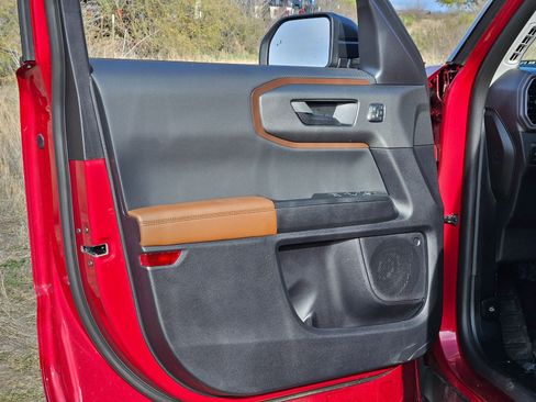 New 2025 Ford Bronco Sport Outer Banks AWD/4WD image 12