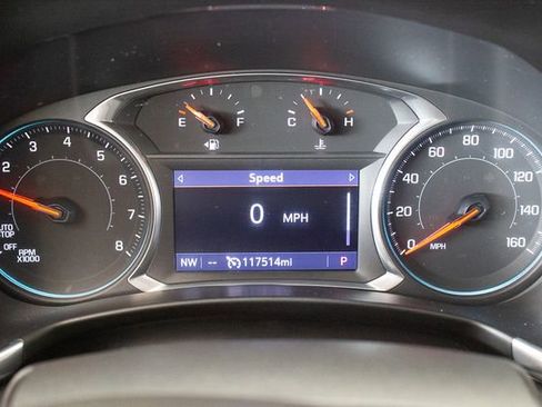 Used 2020 Chevrolet Equinox Premier image 23