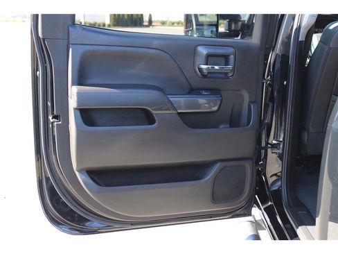 Used 2019 GMC Sierra 3500 SLT w/ All-Terrain HD Package image 11