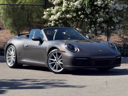 Certified 2024 Porsche 911 Carrera RWD image 9