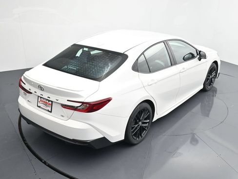 Used 2025 Toyota Camry SE w/ Convenience Package FWD image 29