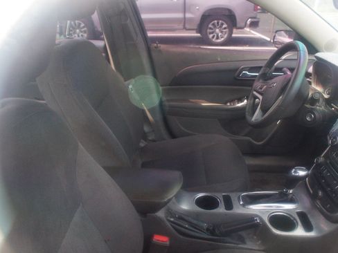 Used 2015 Chevrolet Malibu LS FWD image 4
