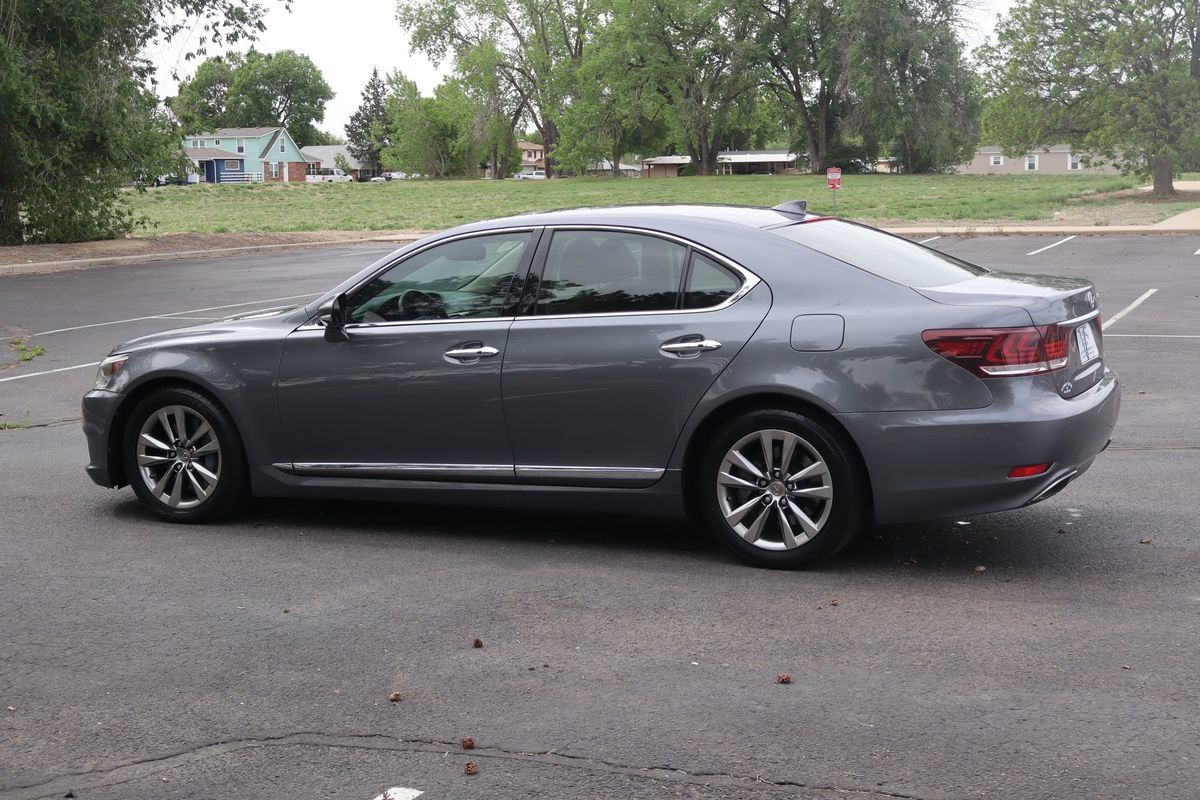 Used 2014 Lexus LS 460 AWD w/ Comfort Package image 8