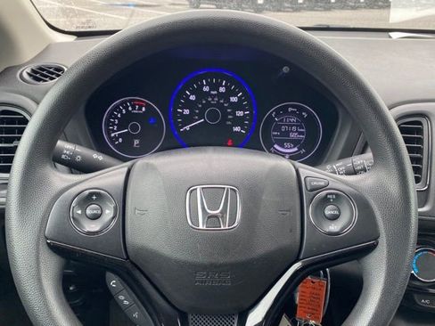 Used 2020 Honda HR-V LX image 13