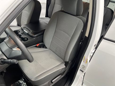 Used 2024 RAM 1500 Classic SLT image 9