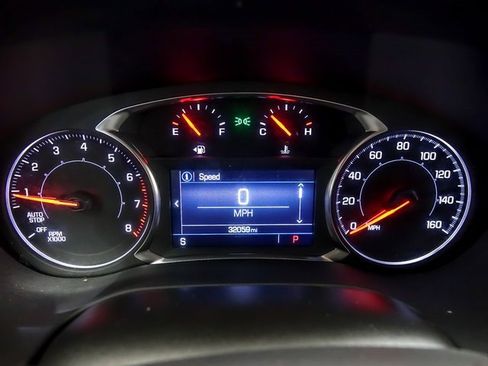 Used 2023 GMC Acadia SLE w/ Driver Convenience Package image 16