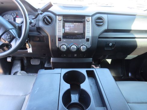 Used 2016 Toyota Tundra SR5 image 35