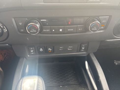 Certified 2023 Nissan Frontier SV w/ SV Premium Package image 27