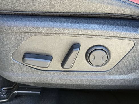 Used 2025 Kia Sportage SX FWD image 25
