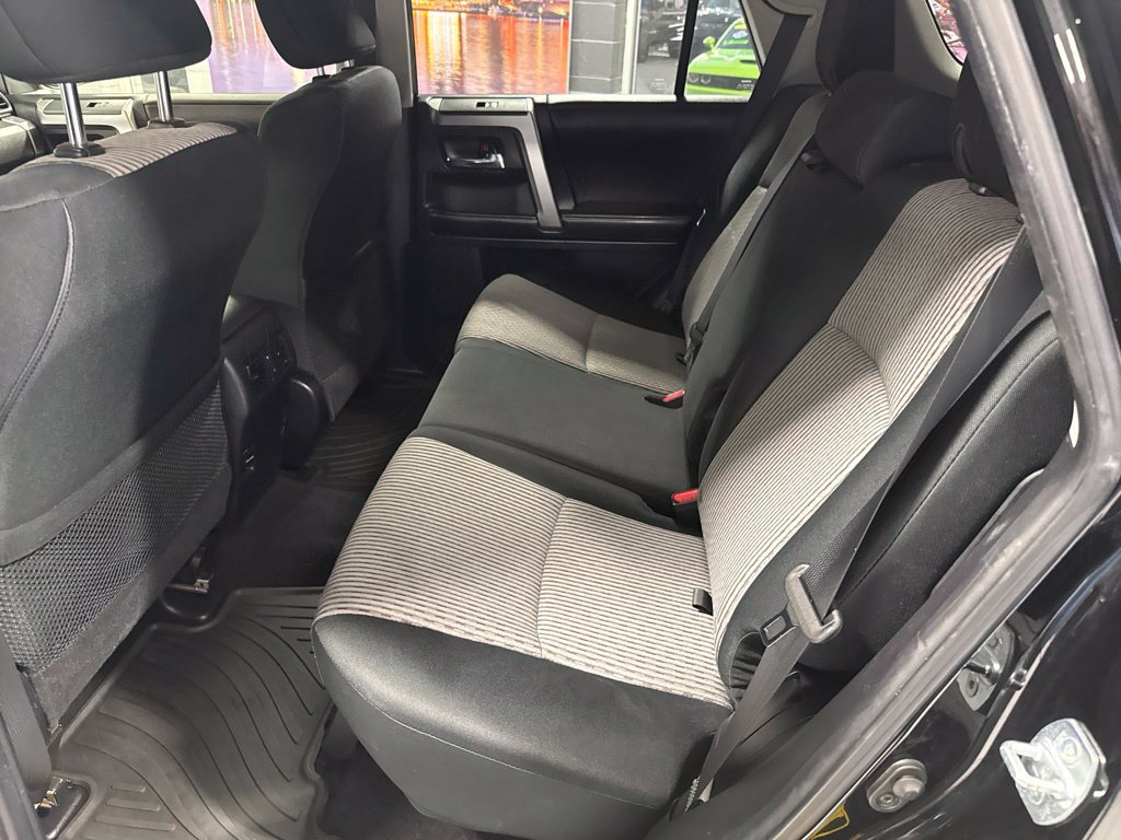 Used 2016 Toyota 4Runner SR5 AWD/4WD image 16
