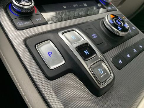 Certified 2025 Hyundai Palisade Calligraphy image 30