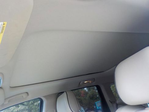 Used 2015 Jeep Grand Cherokee Overland w/ Trailer Tow Group IV image 24