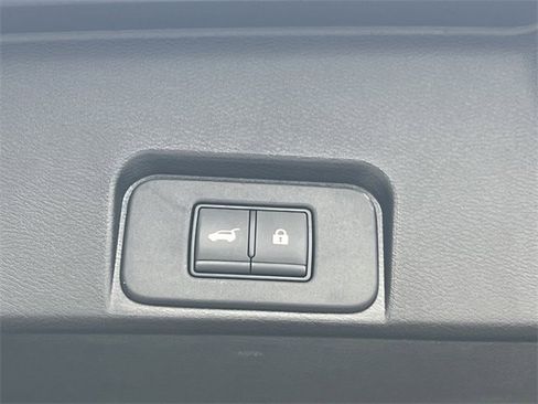 Certified 2024 Nissan Rogue SV image 26