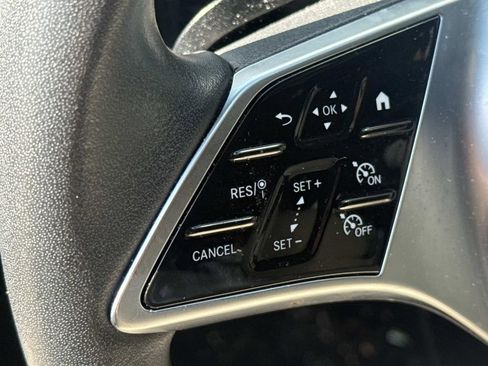 Used 2025 Mercedes-Benz GLA 250 image 23