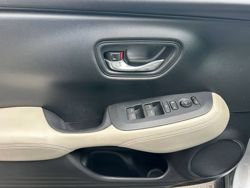 Certified 2024 Honda HR-V LX image 26