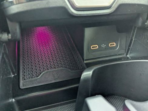 Used 2025 Mercedes-Benz C 300 Sedan image 24