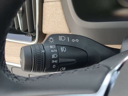 New 2026 Volvo XC90 B6 Ultra w/ Protection Package Premier AWD/4WD image 18