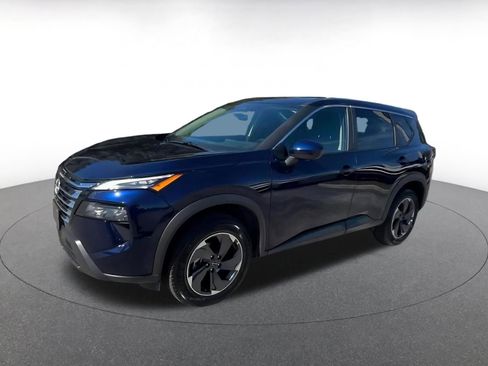 Used 2025 Nissan Rogue SV image 8