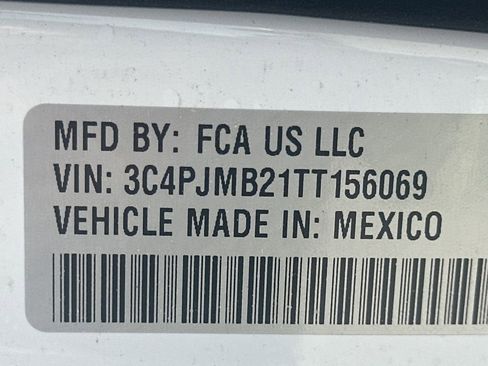New 2026 Jeep Cherokee Limited AWD/4WD image 32
