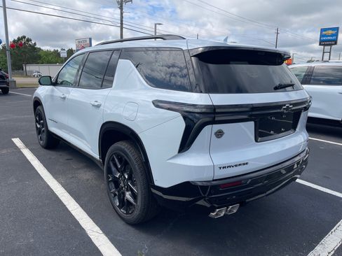 New 2026 Chevrolet Traverse RS FWD image 12