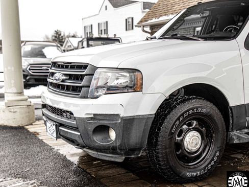 Used 2016 Ford Expedition XL image 5
