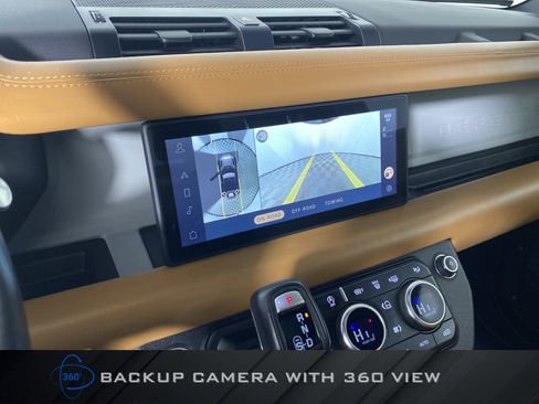 Used 2023 Land Rover Defender 90 X-Dynamic SE image 6