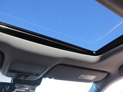 Used 2022 Honda Pilot Touring image 27